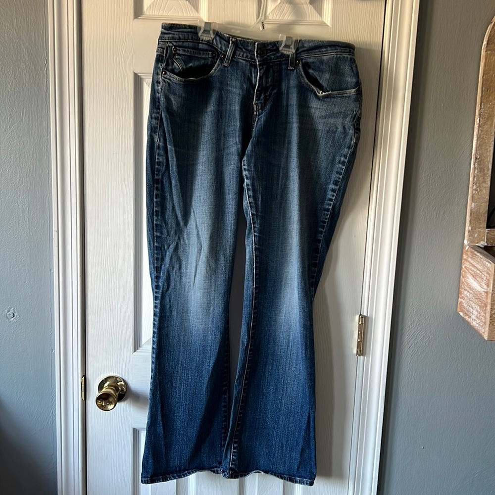 Levi’s San Francisco women’s skinny bootcut jean